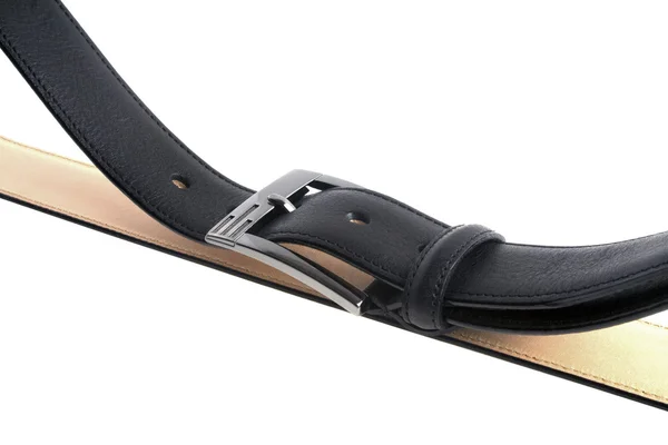 Cinturão de couro preto, isolado sobre fundo branco — Fotografia de Stock