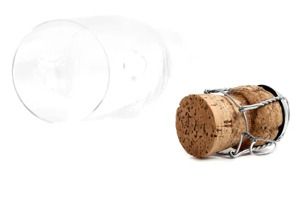 Copa de corcho y champán sobre fondo blanco — Foto de Stock