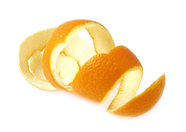 Апельсиновая кожура на белом фоне — стоковое фото