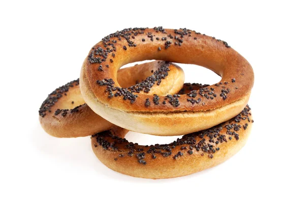 Bagels med vallmofrön isolerad på vit bakgrund — Stockfoto