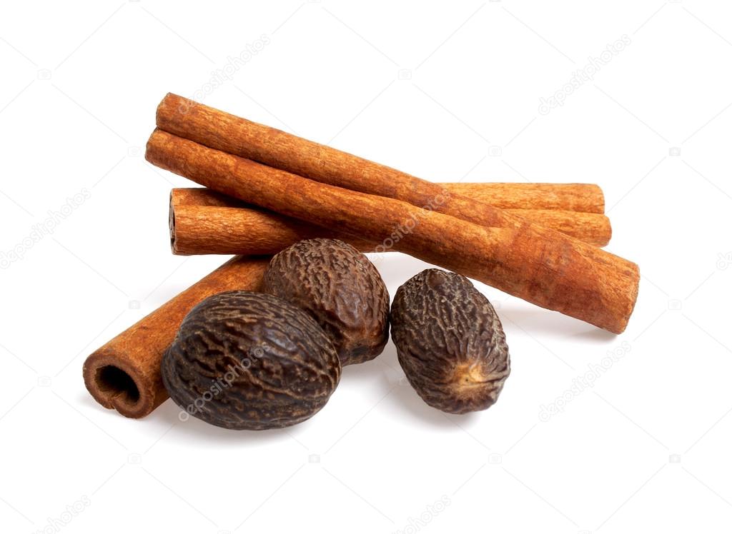 シナモンとナツメグは 白い背景で隔離 ストック写真 C Domnitsky Yar