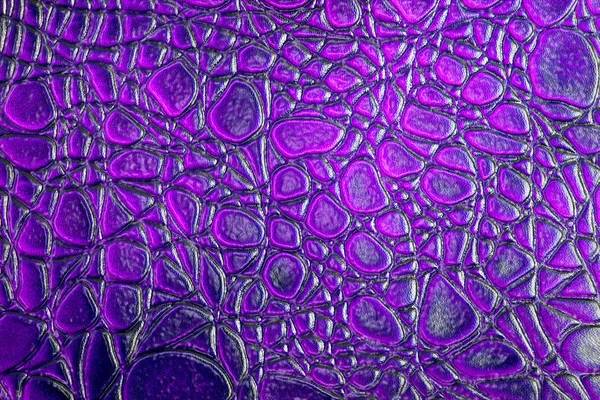 紫色のワニ柄背景 — ストック写真