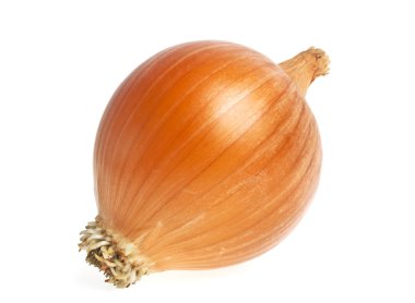 Beyaz arka planda olgun soğan