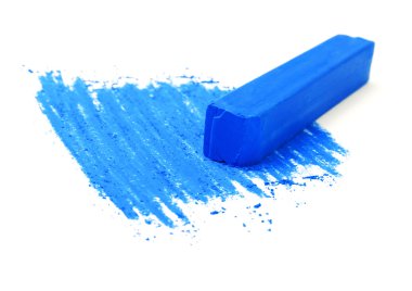 Beyaz kağıt üzerine pastel mavi tebeşir