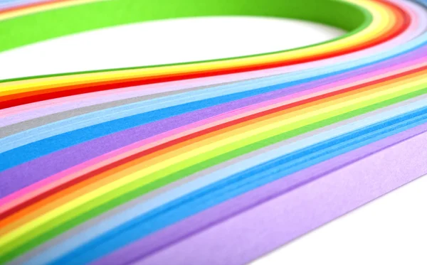 Tiras de papel en colores arcoíris, de cerca — Foto de Stock