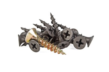 Beyaz zemin üzerinde altın ve siyah vidalar