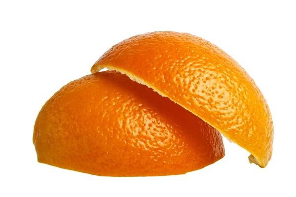 La piel de la naranja sobre el fondo blanco — Foto de Stock