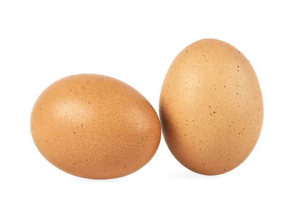Huevos de pollo marrón aislados sobre fondo blanco — Foto de Stock