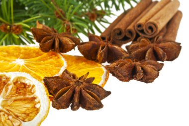 Beyaz arka planda izole edilmiş Noel dekorasyonu