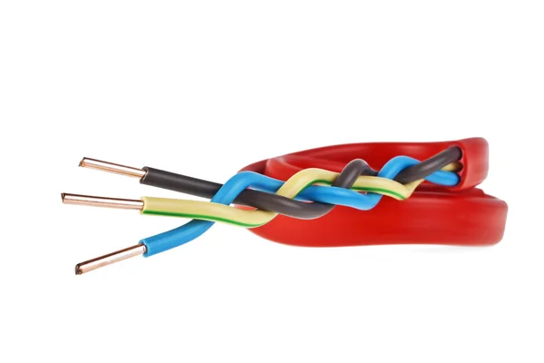 Close-up van een elektrische kabel op een witte achtergrond — Stockfoto