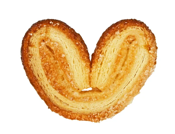 Galleta de hojaldre en forma de corazón aislado sobre fondo blanco — Foto de Stock