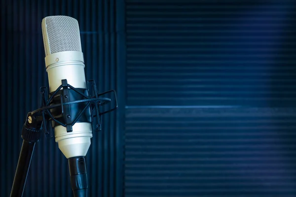 Microfone Condensador Estúdio Gravação Fundo Música — Fotografia de Stock