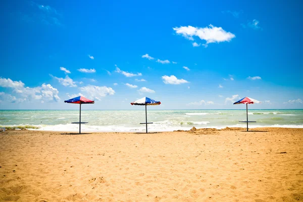 Strandparasol — Stockfoto