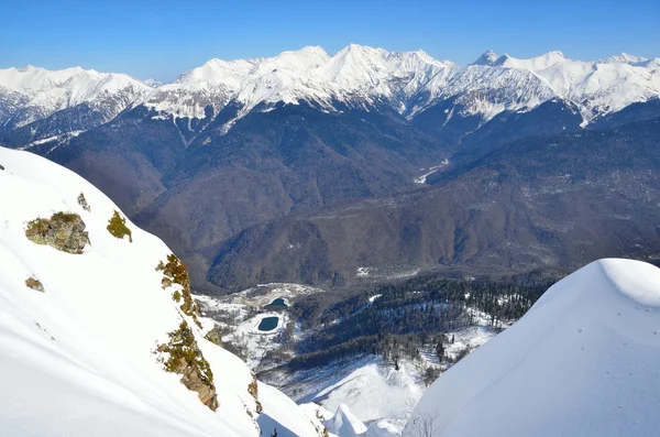 Russia, Sochi, peaks of ski resort Rosa Khutor — Stock Photo, Image
