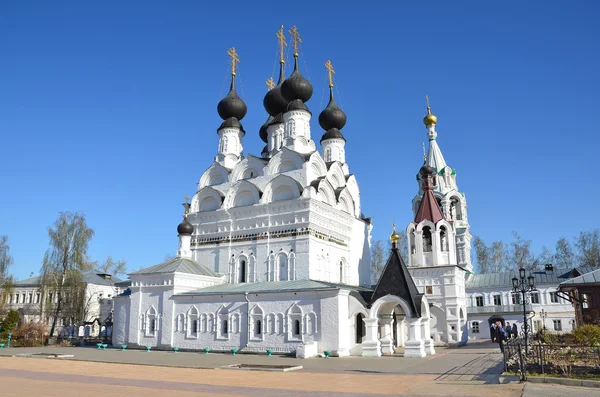 Russland, kloster der heiligen dreifaltigkeit in murom — Stockfoto