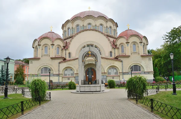 St.Retersburg, Rusland, September, 02, 2014. Russische scène: Voskresensky Novodevichy klooster, de Kazan-kathedraal — Stockfoto