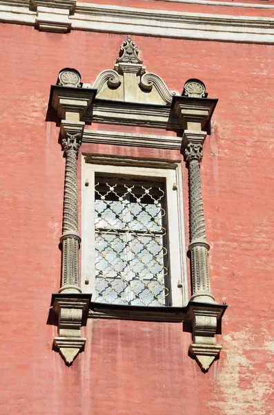 Ryssland, Moskva, arkitektoniska detaljer i kyrkan av presentationen i Temple of the Blessed Virgin Mary, Barashevskiy Pereulok, 8/2, byggnad 1 — Stockfoto