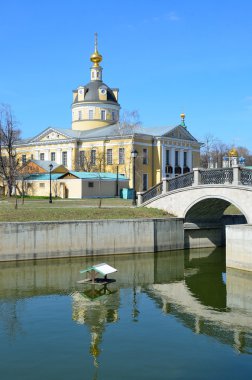 Rogozhskoye mezarlığında (yaz kilise eski müminler Rogozhskaya toplumun Kutsal Meryem Ana Katedrali)