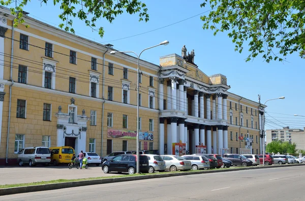 Уссурийск, Россия, 19 мая 2016 г. Уссурийский драматический театр Дальневосточного военного округа — стоковое фото