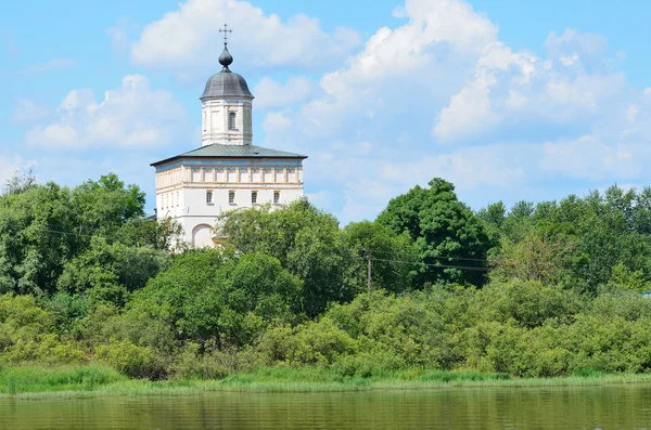 Rússia, Veliky Novgorod, a igreja da Dormição em Kolmovo — Fotografia de Stock