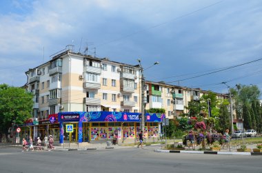 Evpatoria, Kırım'da, Temmuz, 03, 2016. Evpatoria şehir, Internatsionalnaya sokak manzarası