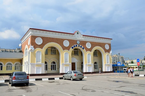 Evpatoria, Crimeia, 04 de julho de 2016. Estação ferroviária em Evpatoria — Fotografia de Stock