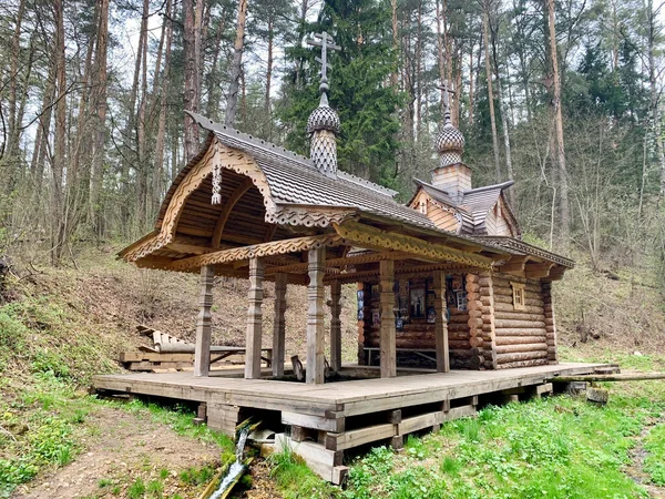 Jaro Fontána Kaple Vesnice Revyakino Naro Fominsky District Moskevský Kraj — Stock fotografie