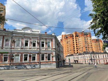 Moskova, Rusya, 15 Haziran 2021. 19. yüzyılın tarihi köşkü Palikha ve Tikhvinskaya caddelerinin kesiştiği yerde. Moskova, Rusya