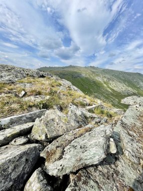 Yazın Otorten Dağı (1234 metre). Rusya, Kuzey Uralları