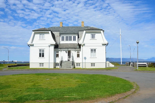 Reikiavik, Islandia, 12 de agosto de 2014. nadie, la casa de Hevdi — Foto de Stock