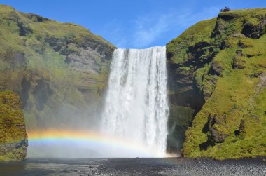 İzlanda, Skogafoss şelale, ülkede en çok ziyaret