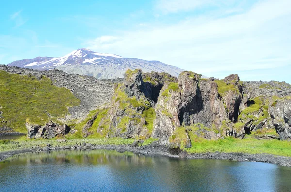 Islandia, górskie jezioro — Zdjęcie stockowe