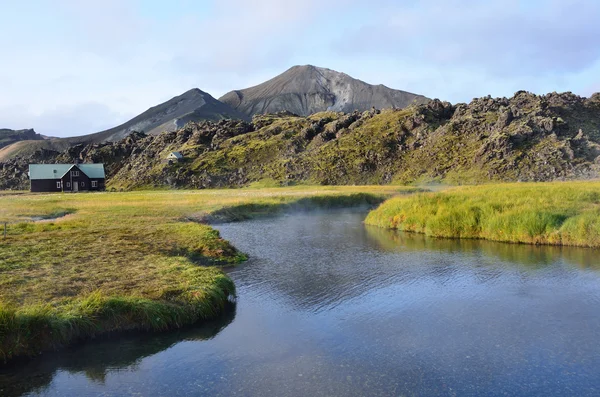 Landskap av Island, sjöar och berg — Stockfoto