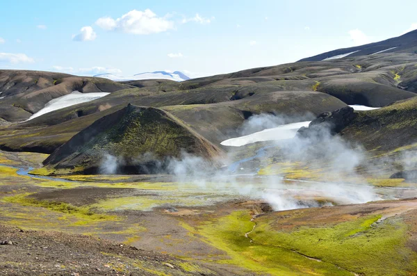 Iceland, hot springs in the mountains — Stock Photo, Image