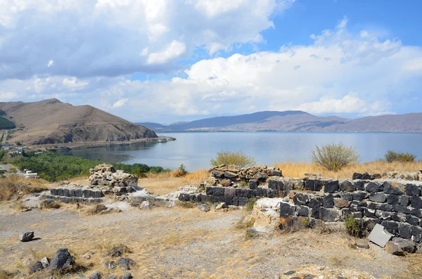 Armenia,  ruins of Sevanavank monastery near Sevan lake — Stock Photo, Image