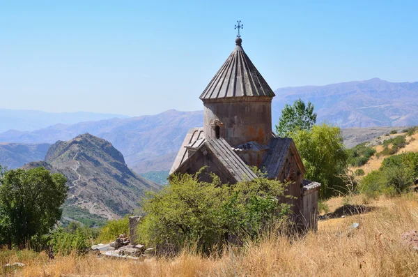 Armenia, klasztor tsahats-kar, kościół wieku 10 — Zdjęcie stockowe