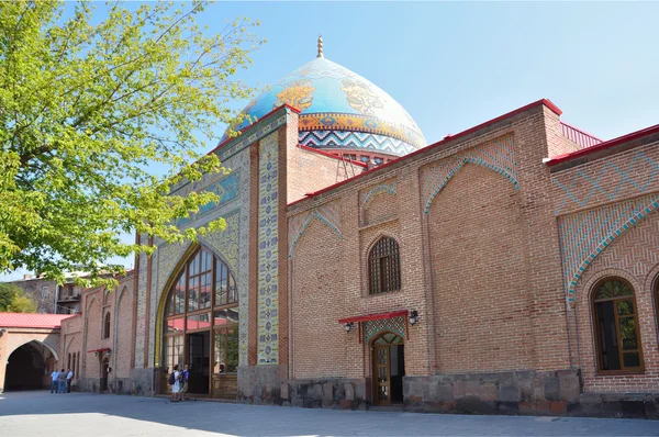 Blue mosque in Yerevan — Stock Photo, Image