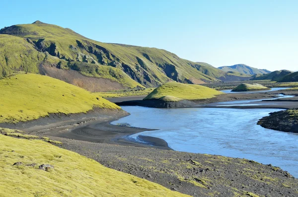 Islândia, montanhas e rivwes — Fotografia de Stock