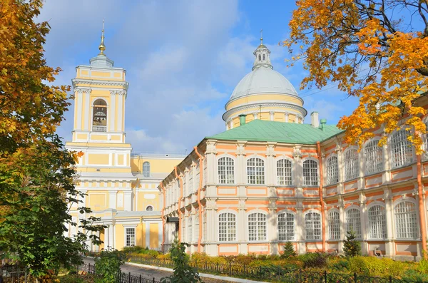 Россия, Санкт-Петербург, Александро-Невская лавра — стоковое фото