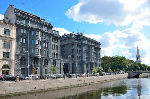 San Pietroburgo, canale Kryukov, il condominio di Vahe — Foto Stock