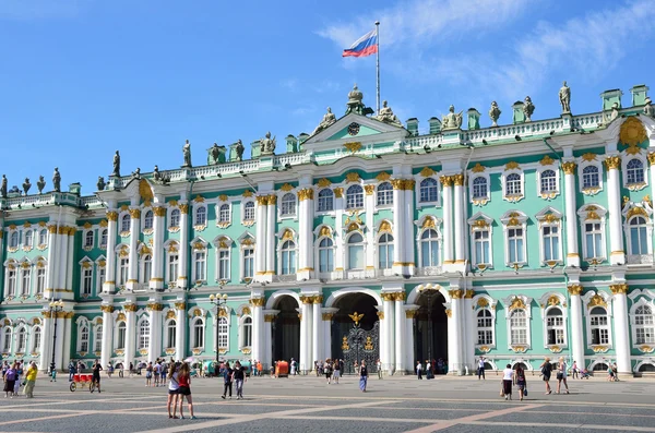 St. Petersburg, Palace square, Winter palace — Stock Photo, Image