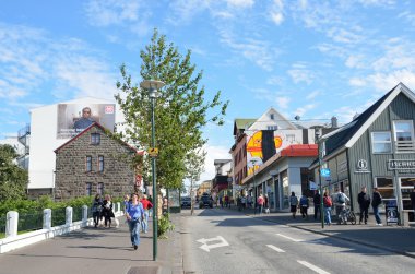 Reykjavik, İzlanda, 12 Ağustos 2014. İnsanlar Reykjavik Merkezi.