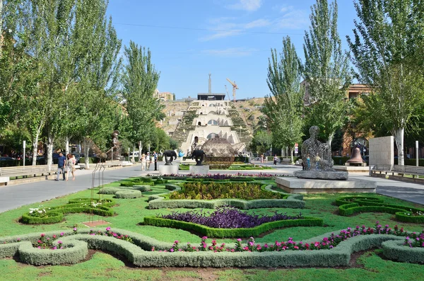 Вірменія, пам'ятки Єреван, Каскад — стокове фото