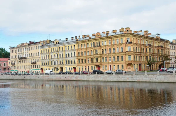 San Pietroburgo, casa sull'argine del fiume Fontanka — Foto Stock