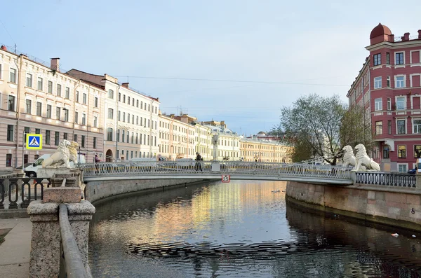 St. Petersburg, rivers and channels, Lion bridge — Φωτογραφία Αρχείου