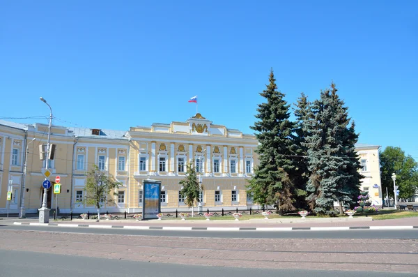 Tver, Rusko, červenec, 27, 2014. Ruská scéna: nikdo, budova Tver City Duma — Stock fotografie