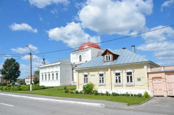 Kolomna. Russia, June, 29,2014, Russian scene: Nobody, ancient Lazarev street. Former name - Uspenskaya — Stock Photo, Image