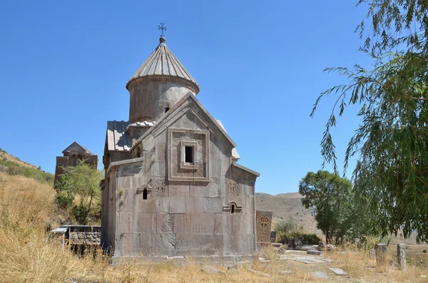 Armênia, mosteiro de Tsahats-kar em montanhas, a igreja de 10 século — Fotografia de Stock