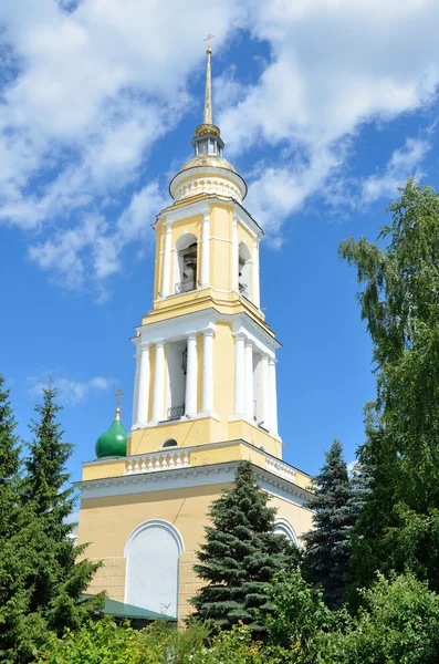Torre de sino do mosteiro Novo-Golutvin em Kolomna, região de Moscou — Fotografia de Stock