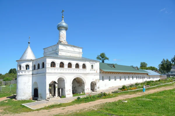 Николаевский Клюбоковский монастырь в городе Кашин Тверской области — стоковое фото